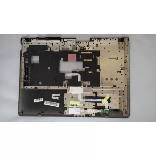 Asus X51R, X51H használt felső burkolat touchpaddal