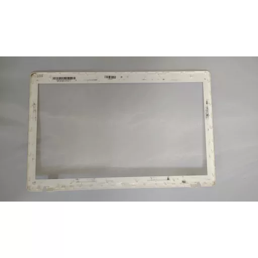 Lenovo Ideapad Z580 használt fehér LCD keret (3DLZ3LBLV10)