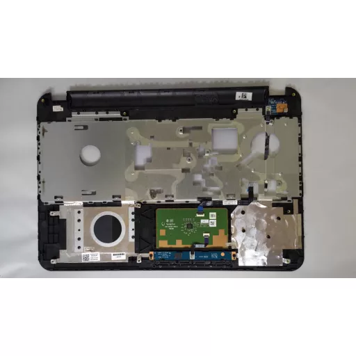 Dell Inspiron 15 3531 használt fekete felső burkolat touchpaddal (097GN2, 97GN2)