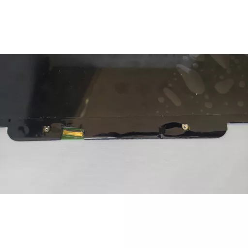 13,3" | WXGA | Fényes | 1280×800 | 30p | használt kijelző (B133EW07 V.2)